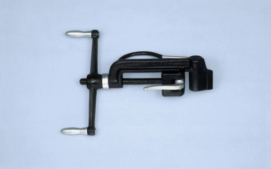 Zategovalno in rezilno orodje