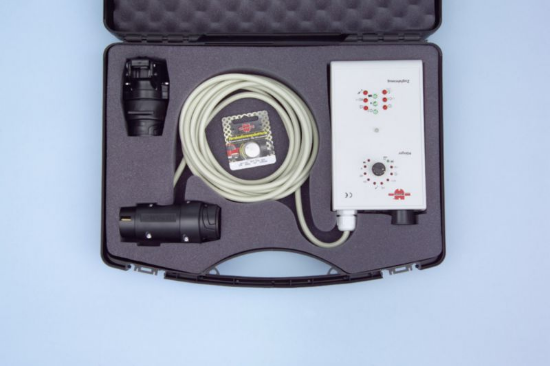 Kontrolna naprava za prikolice 12V