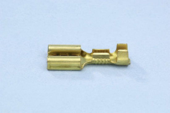 Ploščata vtična spojka