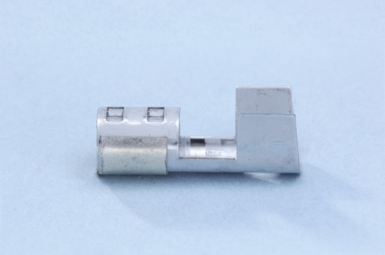 Ploščati vtični tulec