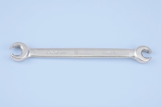 Dvojni obročni metrični ključ, odprt 6 KT