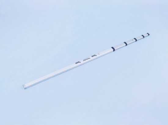 Teleskopski nivelirni meter