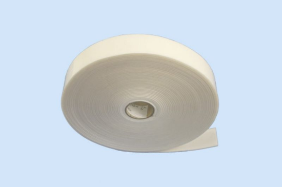 Zaščitni podložni trak