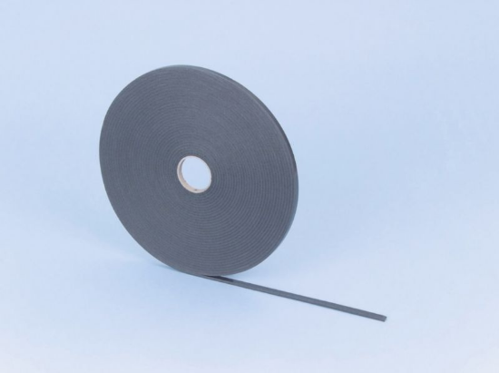 Tesnilni trak za prezračevalni kanal