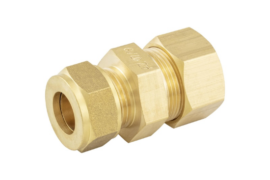 Vtični vijačni spoj z vpenjalnim obročem