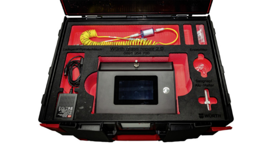 Črpalka za popravilo vetrobranskega stekla v kovčku