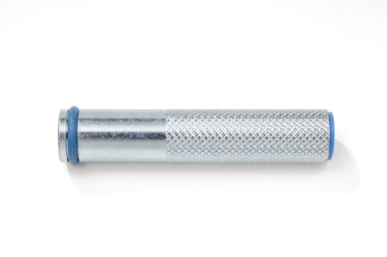 Navojna puša z notranjim navojem