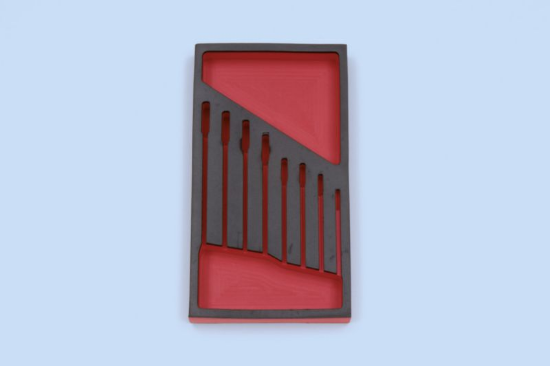 Penasti vložek za kombinacijo ključev z zaskočno ključavnico 