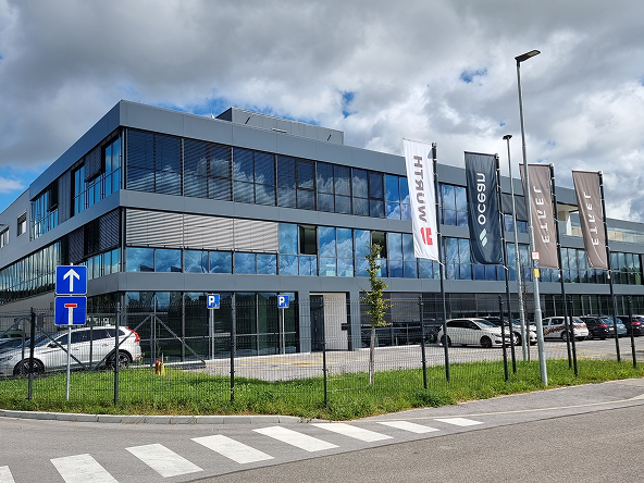 Uprava in logistični center Škofljica